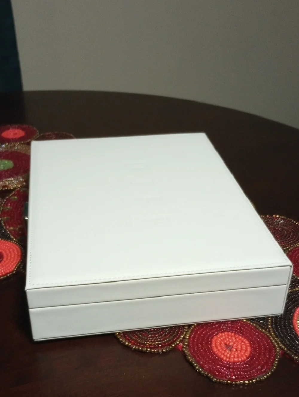 NEW Diff Eyewear Vanity Case-White